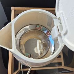 T-falの白いケトルをお譲りします！の画像