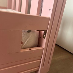 ピンクSシングルベッドの画像