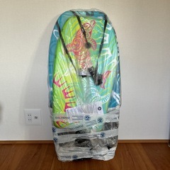 ハワイ購入品　ISLAND MAGIC ボディボード ２枚セット遊び 練習用の画像