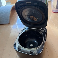 東芝真空圧力IHジャー炊飯器の画像