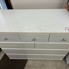 【リサイクルショップどりーむ荒田店】No.5076 白を基調としたシンプルな衣類収納です。天板少し汚れあり😢の画像