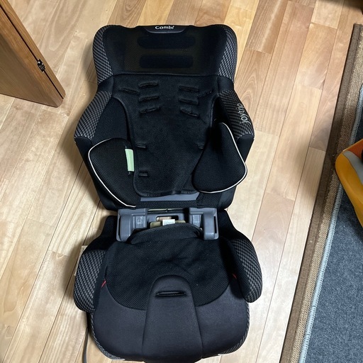 combi　チャイルド&ジュニアシート　中古