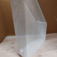 イケア　DRÖNJÖNS ドローンヨンス　マガジンファイル　ホワイト　スリム　金属製メッシュ　804.396.95の画像