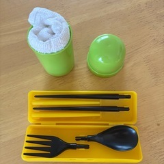 お手拭きと箸セットの画像