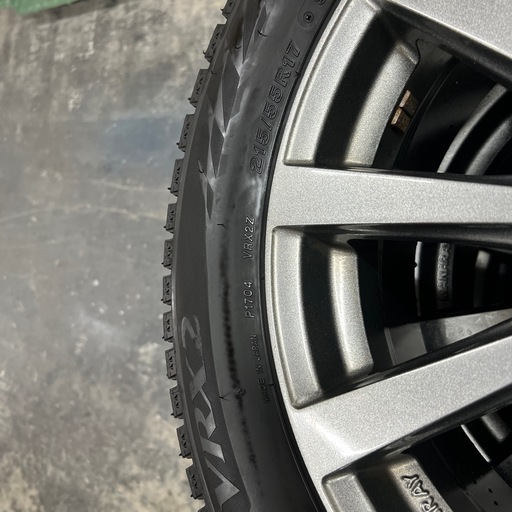 215/55R17　バリ溝　ブリヂストン　vrx2  スタッドレス　ホイール　４本セット　