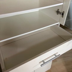 食器棚(ニトリ)の画像