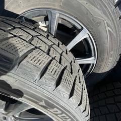 215/60/17 3719✖️4 スタッドレスタイヤ社外アルミセット　マナレイ　バリ山　5穴　17 7J 　CH-R などの画像
