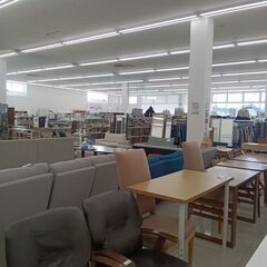 ★リユースのサカイ日立店★HJ8595  椅子 ベージュ H88×D42.5×W39 クリーニング済み の画像