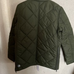 カーキメンズジャンパーの画像