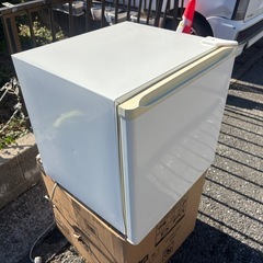 一人暮らし用 小型冷蔵庫の画像