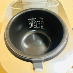 SHARP IHジャー炊飯器 3合 KS-HF05B ホワイトの画像