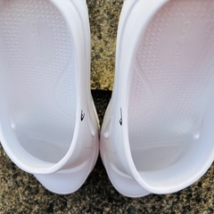 HEAD サンダル 《ホワイト》HEAD ヘッド 厚底 超弾力 リアクティブ クロッグ 癒し リフレッシュの画像