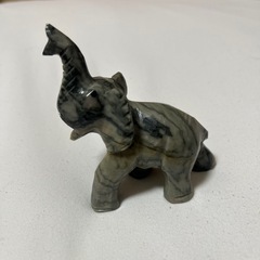 ゾウ 置物 石　の画像