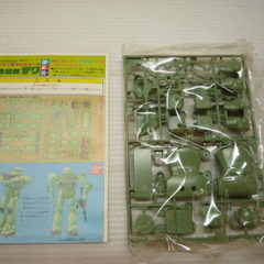 ☆▲　【未組立】　機動戦士ガンダム　量産型ザク　ジオン軍モビルスーツ　1/144　バンダイ　プラモデル　ガンダム　ザクの画像