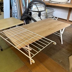 ひとつ1000円机の画像