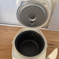 TIGER 炊飯器 ３合炊き
の画像