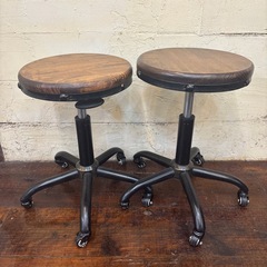 スツールの画像