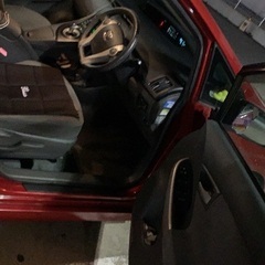 一番人気の赤ボディー けっこう安い！　交換可能　30プリウス　激レア寒冷地仕様　ハイブリッド　法人車　程度よし　の画像