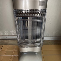 【美品】ダイキン セラムヒート 遠赤外線暖房機 CER11NS 2012年製 可動品の画像