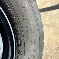 フォルクスワーゲンup！純正タイヤ&ホイール4本セット の画像