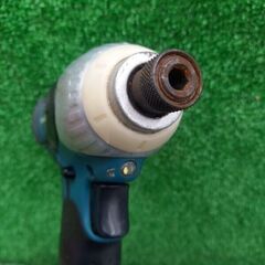 マキタ TD131DZ 充電式インパクトドライバー　14.4V【野田愛宕店】【店頭取引限定】【中古】管理番号：ITM9Z23GAG9Lの画像