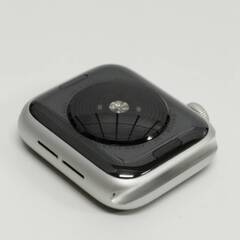 Apple Watch SE 第1世代/GPS/40mm/A2351/シルバー〈MYDM2J/A〉 (1)の画像