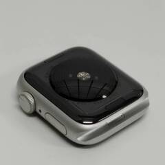 Apple Watch SE 第1世代/GPS/40mm/A2351/シルバー〈MYDM2J/A〉 (1)の画像