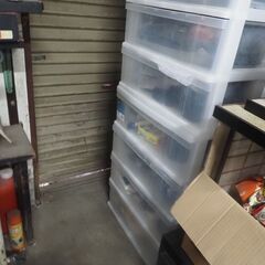 ４段衣装ケース、プラケース、美品、収納ケース、６２x４０x８６、２個あります、の画像