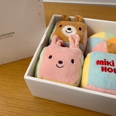 ［ミキハウスおもちゃ付］ベビーベッドの画像