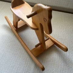 ブランドものの木馬チロルタウンの画像