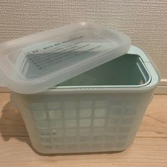 哺乳瓶消毒ケースの画像