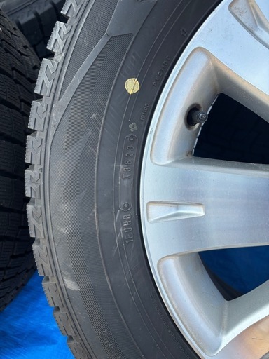 スタッドレスタイヤセット　　215/65R16