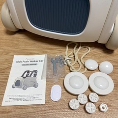 美品 momnlittle ベビーウォーカー 手押し車 アイボリーの画像