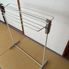 パイプハンガー3点とタオル干しの画像