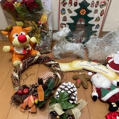 クリスマスリース オーナメントなどの画像