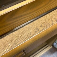 【リユ-スのサカイ広島石内店】ジモティ割！スライド扉食器棚/クリ-ニング済み/HG-8275/広島市 家具　佐伯区 家具　南区 家具　西区 家具　東区 家具　中区 家具　安佐南区 家具　安佐北区 家具　安芸区 家具　府中町 家具　海田町 家具　熊野町 家具　坂町 家具　廿日市市 家具			の画像