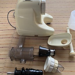 低速圧縮搾りジューサーの画像