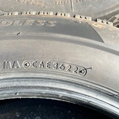 【2022年製】205/65R16 スタッドレスタイヤの画像