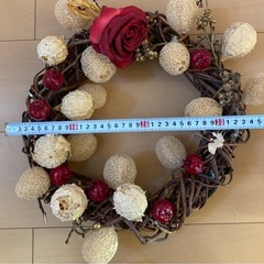 ホワイトクリスマスツリー&リースの画像