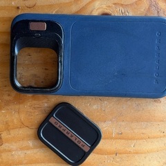 iPhone 15 Pro用の防水ケースなどの画像