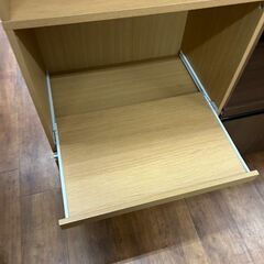 【リユ-スのサカイ広島石内店】ジモティ割！2枚扉食器棚/クリ-ニング済み/HG-8276/広島市 家具　佐伯区 家具　南区 家具　西区 家具　東区 家具　中区 家具　安佐南区 家具　安佐北区 家具　安芸区 家具　府中町 家具　海田町 家具　熊野町 家具　坂町 家具　廿日市市 家具			の画像