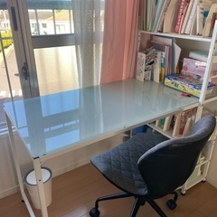 ⭐️美品LOWYA学習机コンピュータデスクの画像