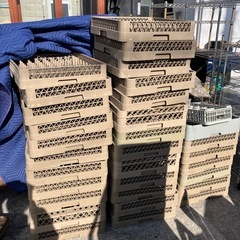 食器洗い乾燥機用ラック【31個】違う形【2個】　何個必要か連絡してください。の画像