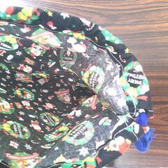 【ハンドメイド】クリスマス柄きんちゃく（黒）の画像