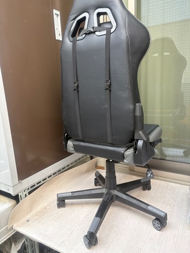 ゲーミングチェア オットマン付