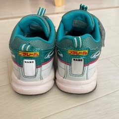 プラレールはやぶさの靴１６センチの画像