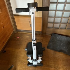 足踏み機の画像