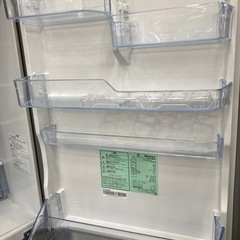 【トレファク高槻店】安心の6ヶ月間保証！取りに来れる方限定！Hisense（ハイセンス）の2ドア冷蔵庫のご紹介です！の画像