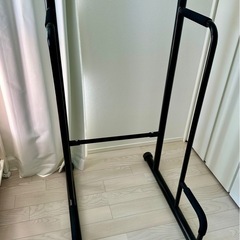 ぶら下がり健康器　懸垂器　チンニングバーの画像