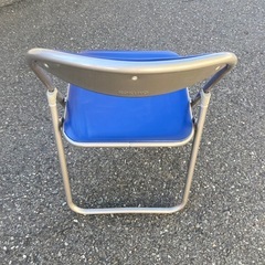 パイプイスの画像